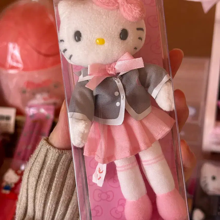 [SOLD OUT] 헬로키티 클로젯 컬렉션 롱다리 교복 마스코트 키링