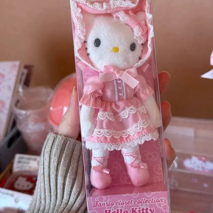 [BUNJANG] Hello Kitty Novara Mascot Keyring / 헬로키티 클로젯 컬렉션 롱다리 노바라 마스코트 키링