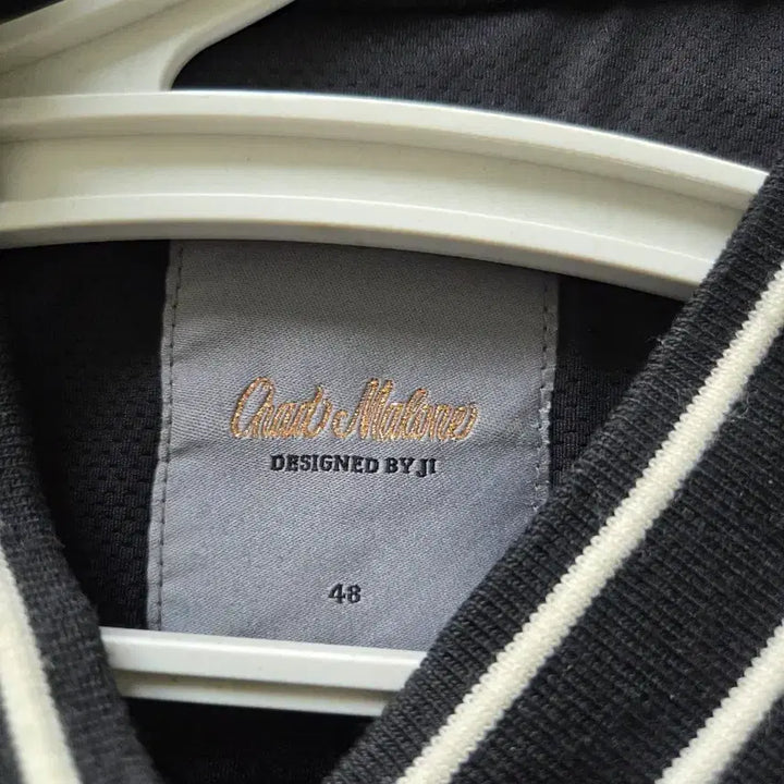 [BUNJANG] Volante Chadmalone Men's Sweatshirt Black/White / 볼란테 차드말론  맨투맨 블랙/화이트 48