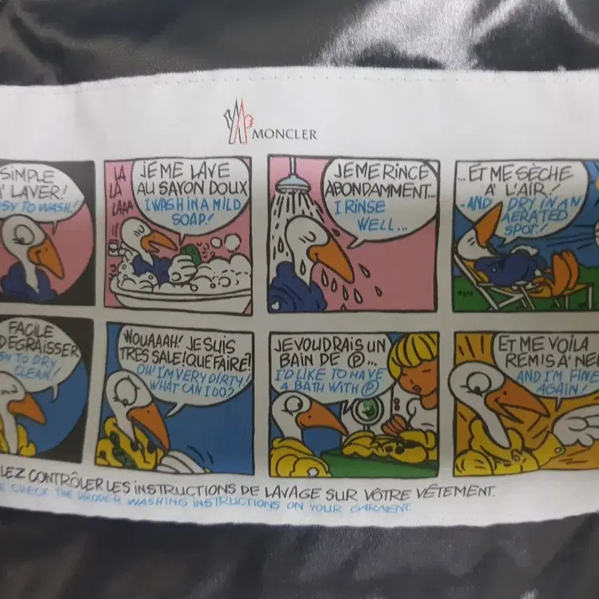 [BUNJANG] Moncler Maya 20FW Padded Jacket (Black, Size 3) / 몽클레어 마야 3사이즈 블랙 광택 후드 패딩 점퍼 20FW