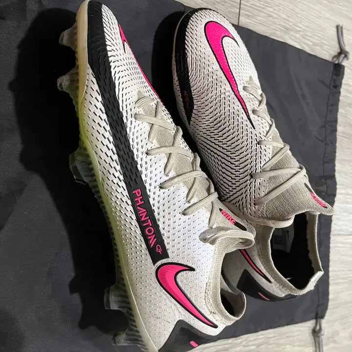 [BUNJANG] Nike Phantom GT Elite FG Soccer Cleats (255) / (보스니아산) 나이키 팬텀GT 엘리트 FG [255] 축구화