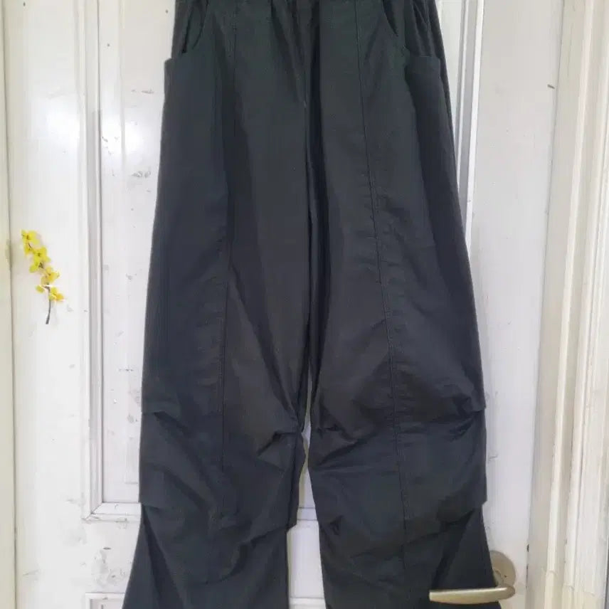 [BUNJANG] Wide Banded Cotton Pants / 요즘유행하는  봄검정. 와이드. 밴딩. 면. 통바지 깨끗해요