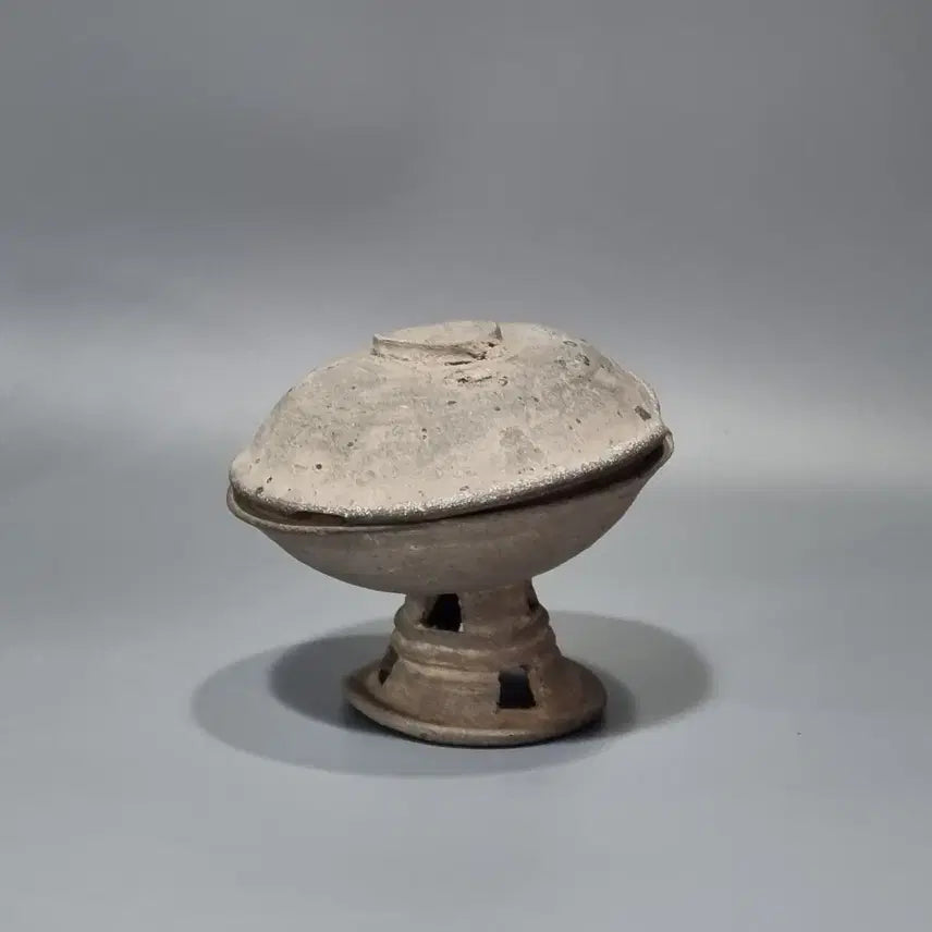 [BUNJANG] Gaya Pottery Unique Wrinkled Genuine Footed Plate / 가야토기 개성만점 쭈글이 진품 굽다리접시. 지름13 고12