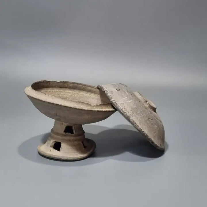 [BUNJANG] Gaya Pottery Unique Wrinkled Genuine Footed Plate / 가야토기 개성만점 쭈글이 진품 굽다리접시. 지름13 고12