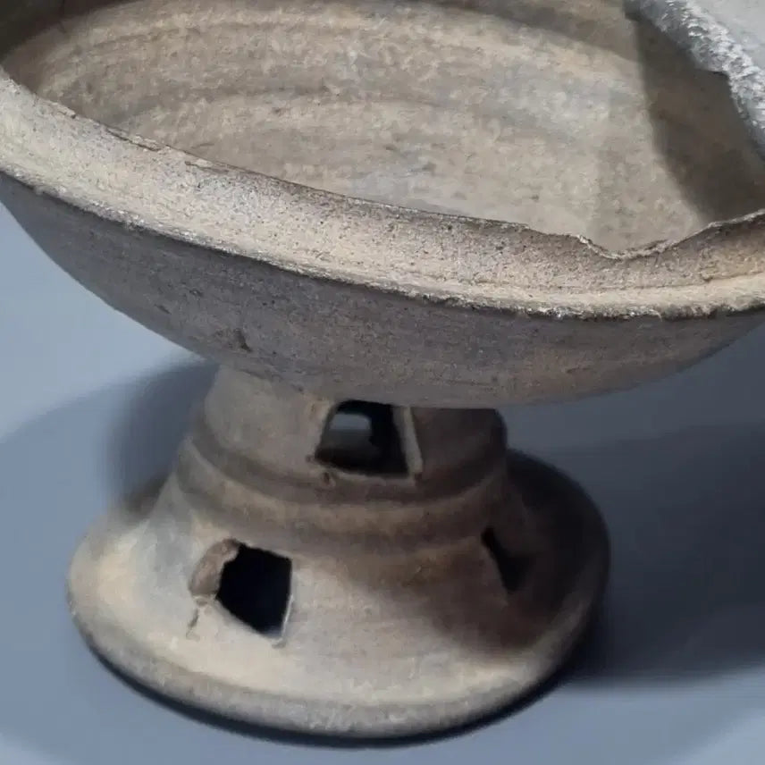 [BUNJANG] Gaya Pottery Unique Wrinkled Genuine Footed Plate / 가야토기 개성만점 쭈글이 진품 굽다리접시. 지름13 고12