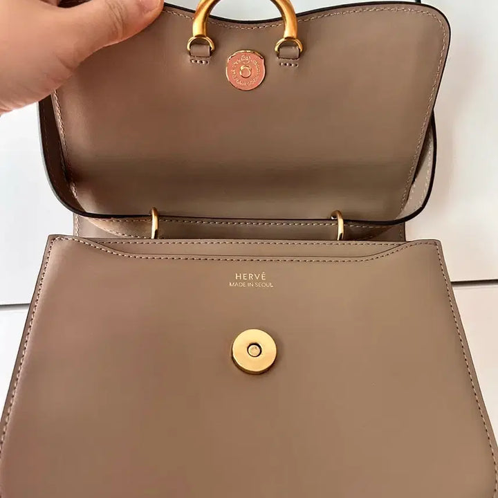 [BUNJANG] HERVE Tote Bag Shoulder Bag Khaki Brown / HERVE 에르베 토트백 숄더백 카키 브라운