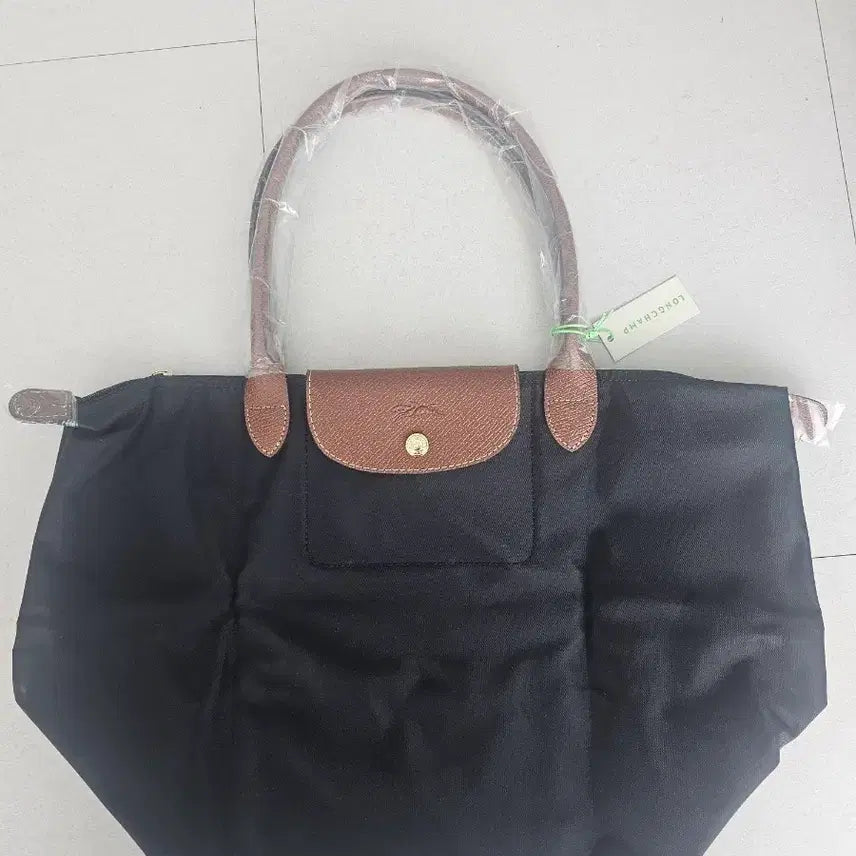 [BUNJANG] Longchamp Le Pliage Long Handle Tote Bag Set / 롱샴 르플리아쥬 롱핸들 블랙(L)+ 키링 쇼핑백 풀세트
