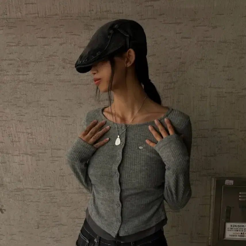 [BUNJANG] Avely Long Sleeve Knit Top / 1회 착용)에이블리 롱슬리브 니트 긴팔티