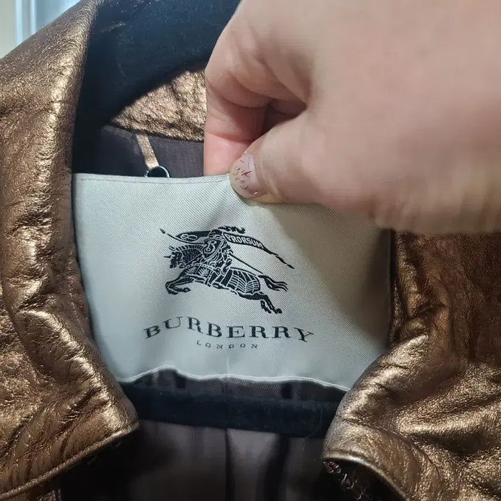 [BUNJANG] Burberry Leather Trench Coat / 정품:버버리양가죽트렌치코트기본스타일  인기제품디자인