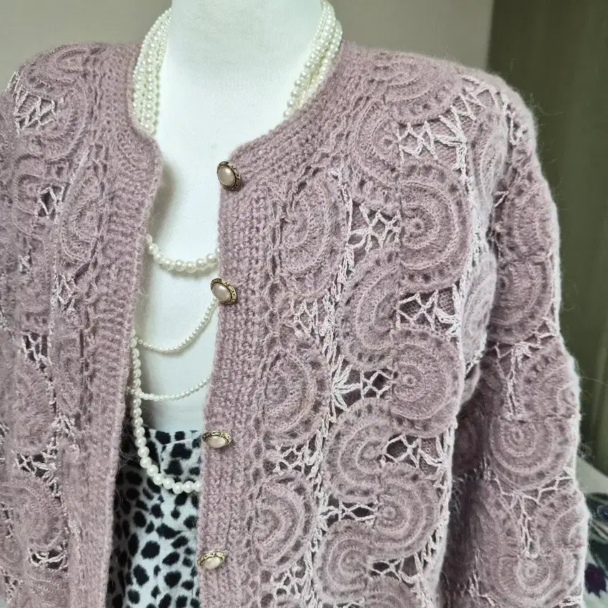[BUNJANG] Loose Fit Embroidered Knit Jacket / [특가] 고퀄라인 전체 모티브자수 디테일 루즈핏 니트자켓