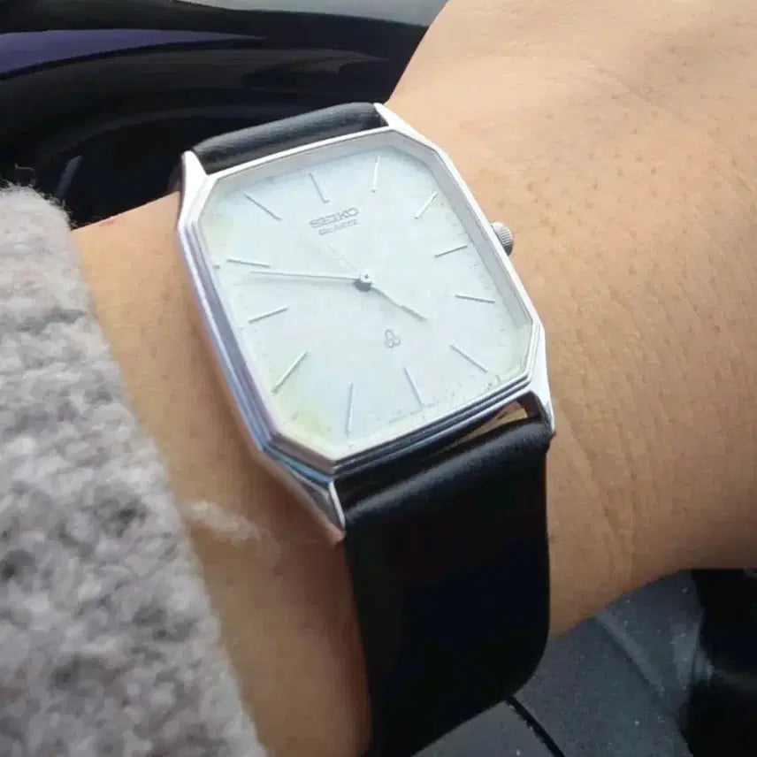 [BUNJANG] Seiko Vintage Quartz Watch / 세이코 빈티지 쿼츠 시계 가죽밴드