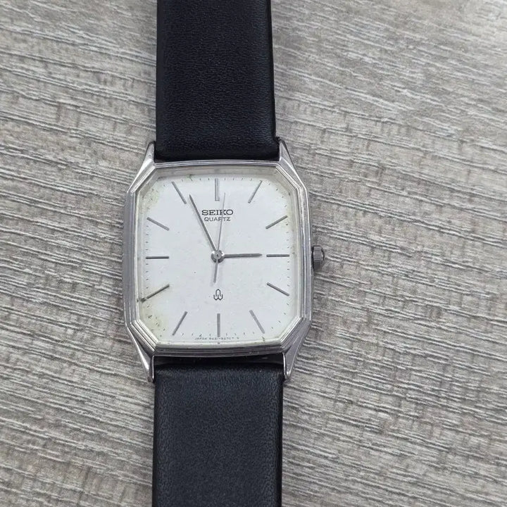 [BUNJANG] Seiko Vintage Quartz Watch / 세이코 빈티지 쿼츠 시계 가죽밴드