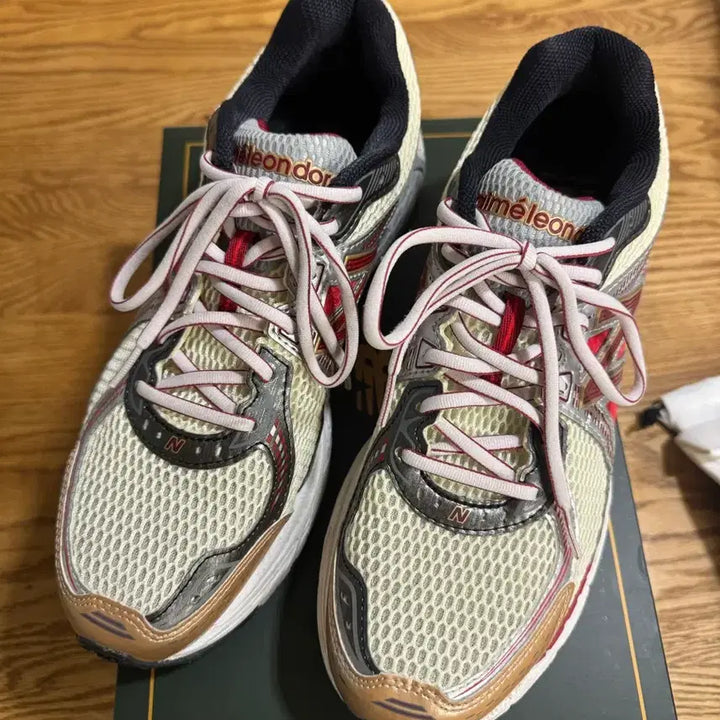 [BUNJANG] New Balance x Aime Leon Dore 860v2 Red Sneakers / 뉴발란스 x 에메 레온 도르 860v2 레드 285사이즈