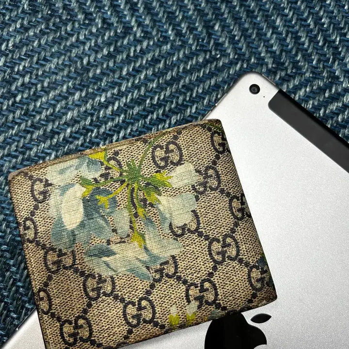 [BUNJANG] Gucci Bloom Ebony Blue Wallet / [정품/새상품급] 구찌 블룸 캔버스 에보니 블루 반지갑