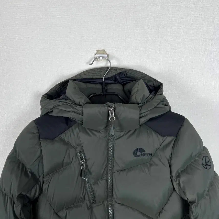 [BUNJANG] Nepa Kids Khaki Down Padded Jumper / 네파/다운 카키 패딩 점퍼 아동120 7/라덴