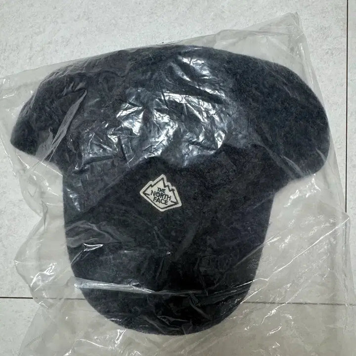 [BUNJANG] The North Face City Wool Ball Cap Charcoal / 노스페이스 씨티 울 볼캡 차콜 새상품