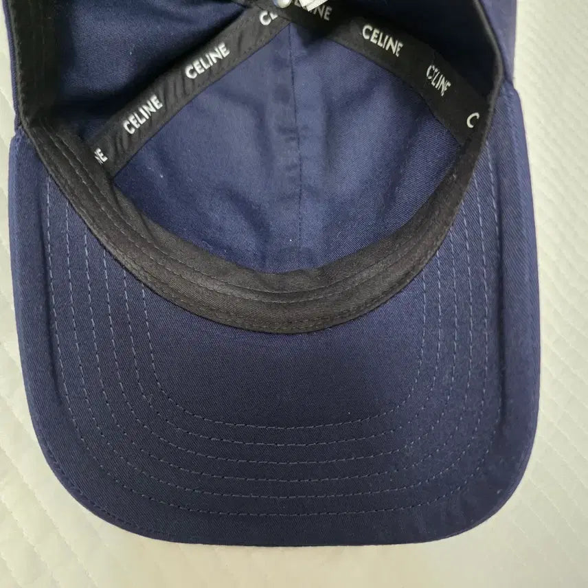 [BUNJANG] Celine Embroidered Navy Ball Cap / 졍품 셀린느 CELINE 자수 네이비 볼캡 모자