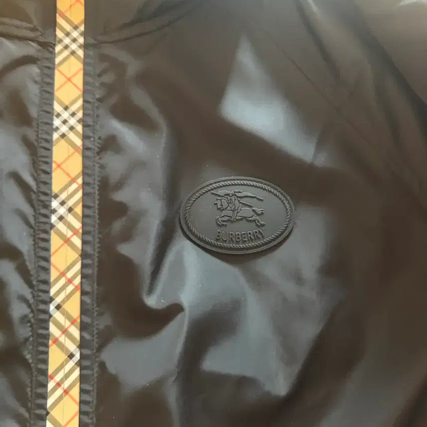 [BUNJANG] Burberry Check Tape Nylon Hooded Jacket / 체커 테이프 나일론 후드 재킷 버버리 바람막이