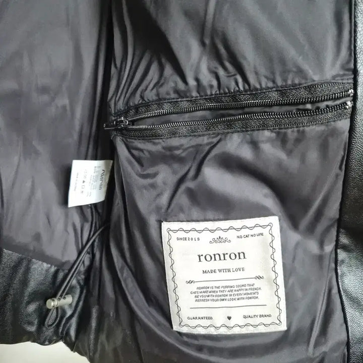 [BUNJANG] Ronron Down Leather Short Padded Jacket Black FREE / 론론 덕다운 레더 숏패딩 블랙 FREE