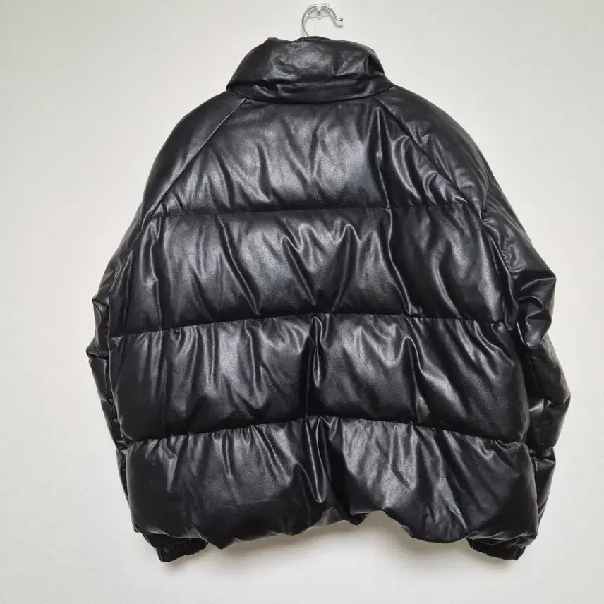 [BUNJANG] Ronron Down Leather Short Padded Jacket Black FREE / 론론 덕다운 레더 숏패딩 블랙 FREE