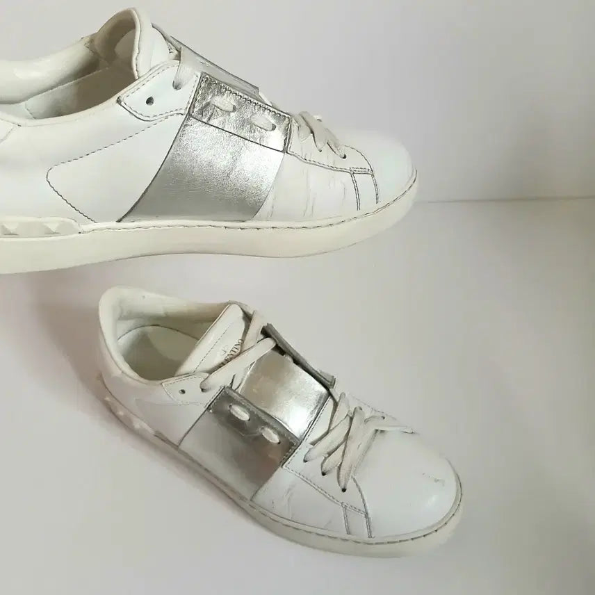 [BUNJANG] Valentino White Stud Sneakers / 발렌티노 화이트 스터드 스니커즈:43:275