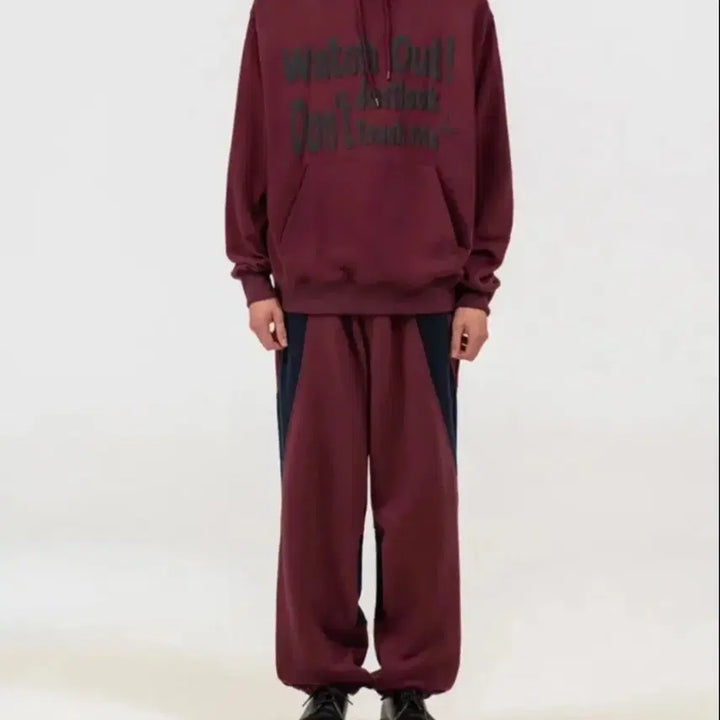 [BUNJANG] Vivastudio Hoodie / 비바스튜디오 후드티