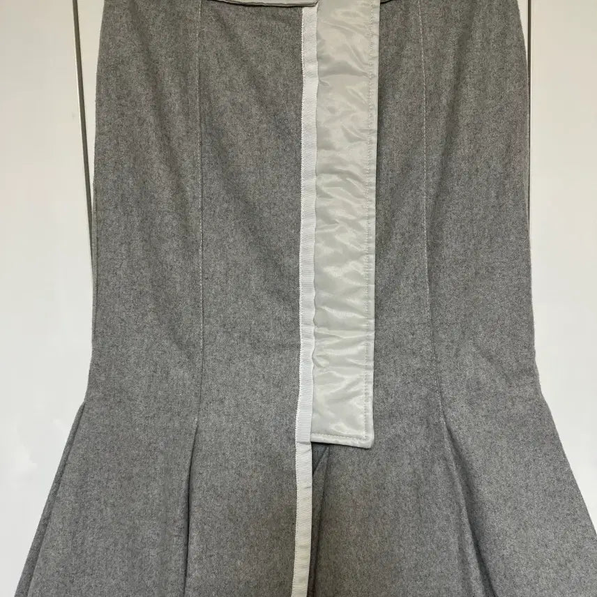 [BUNJANG] Sacai Wool Asymmetric Midi Skirt / 사카이모직 언발란스 울스커트 그레이