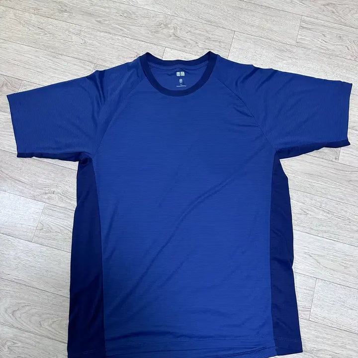 [BUNJANG] Uniqlo Dry Short Sleeve T-shirt / (L) 유니클로 드라이 반팔 네이비블루