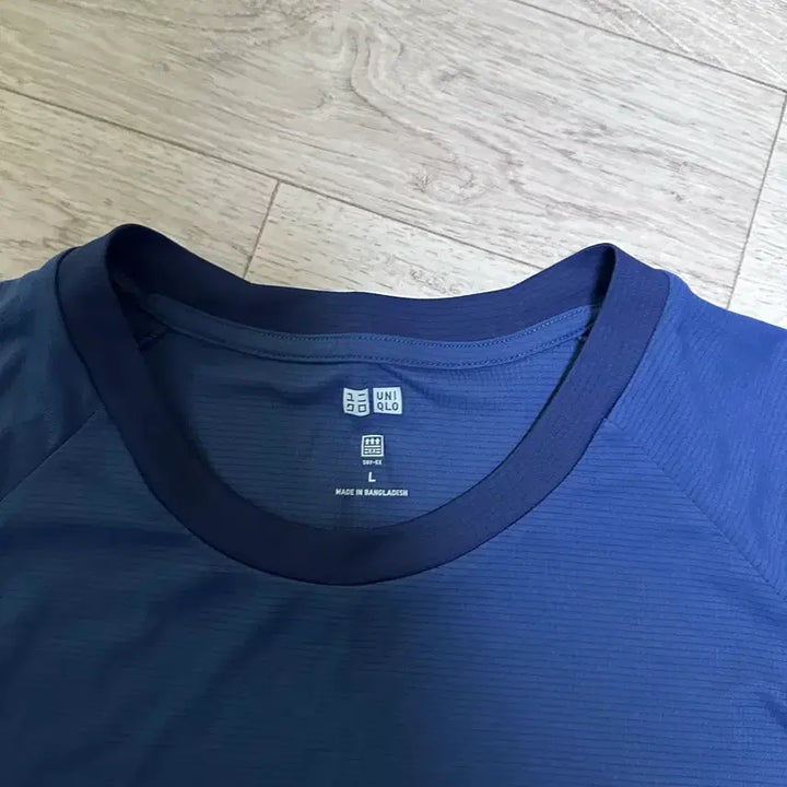 [BUNJANG] Uniqlo Dry Short Sleeve T-shirt / (L) 유니클로 드라이 반팔 네이비블루