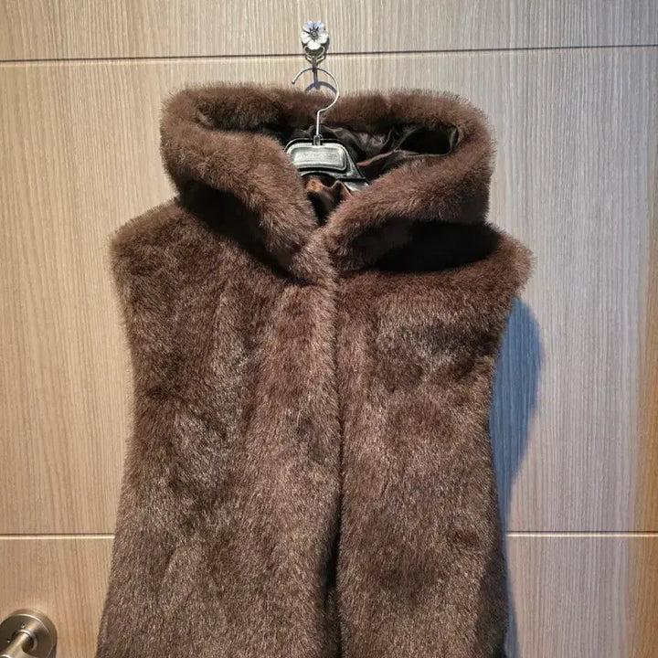 [BUNJANG] Forest Paper Fur Hood Vest / 포레스트 퍼 후드베스트