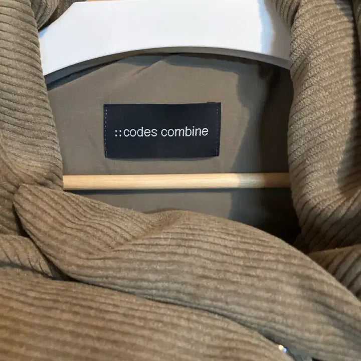 [BUNJANG] Codes Combine Corduroy Padded Jacket / 코데즈컴바인 코듀로이 패딩