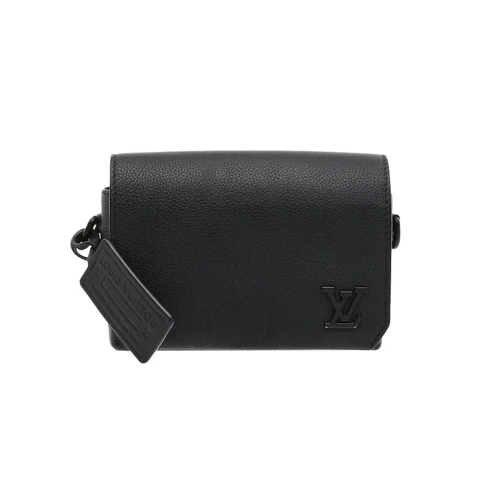 [SOLD OUT] 루이비통 패스트라인 웨어러블 월릿