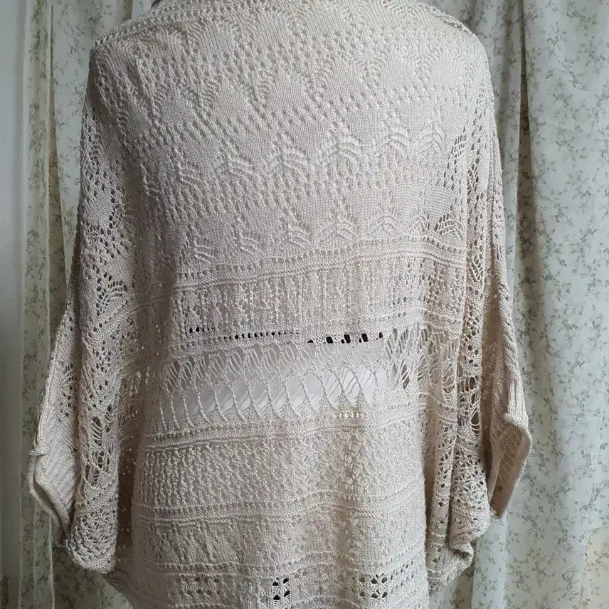 [BUNJANG] Vintage Ivory Punch Knit Cardigan / [일본빈티지] 아이보리 펀칭 니트 가디건 숏 Free