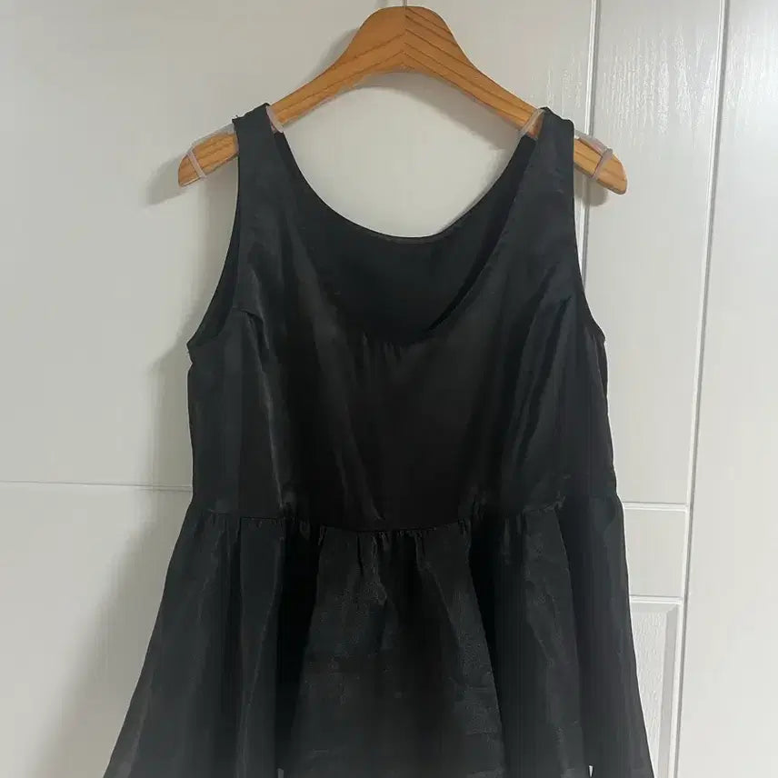 [BUNJANG] Vintage Black Frill Basic Inner Tank Top / (일본 수입 빈티지)이너 나시 블랙 프릴 라운드 기본