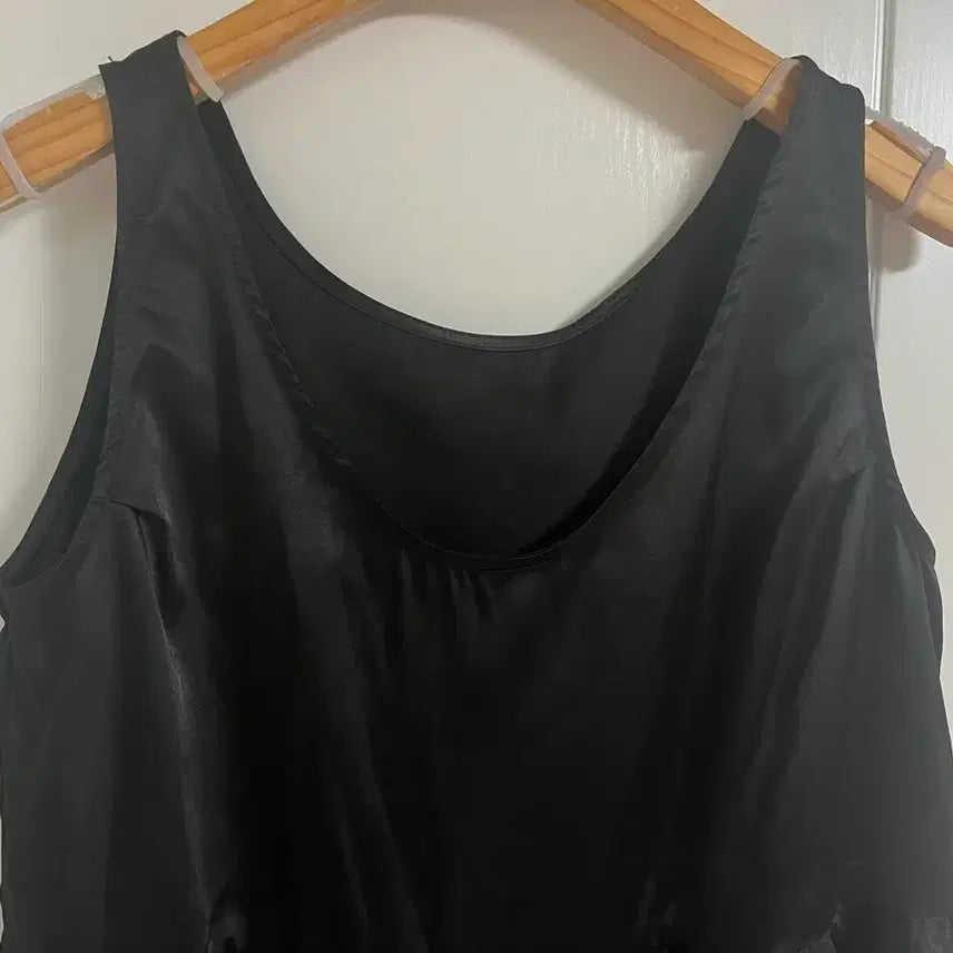 [BUNJANG] Vintage Black Frill Basic Inner Tank Top / (일본 수입 빈티지)이너 나시 블랙 프릴 라운드 기본