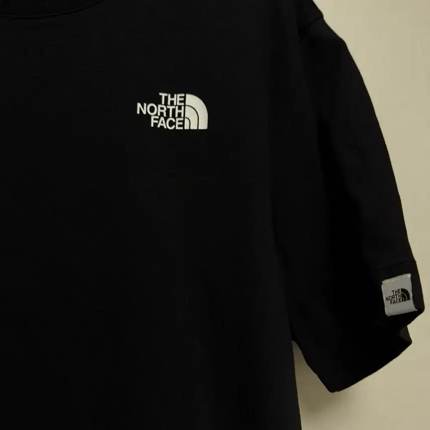 [SOLD OUT] 노스페이스 화이트라벨 고 그린 티셔츠 L 레서판다 미착용품