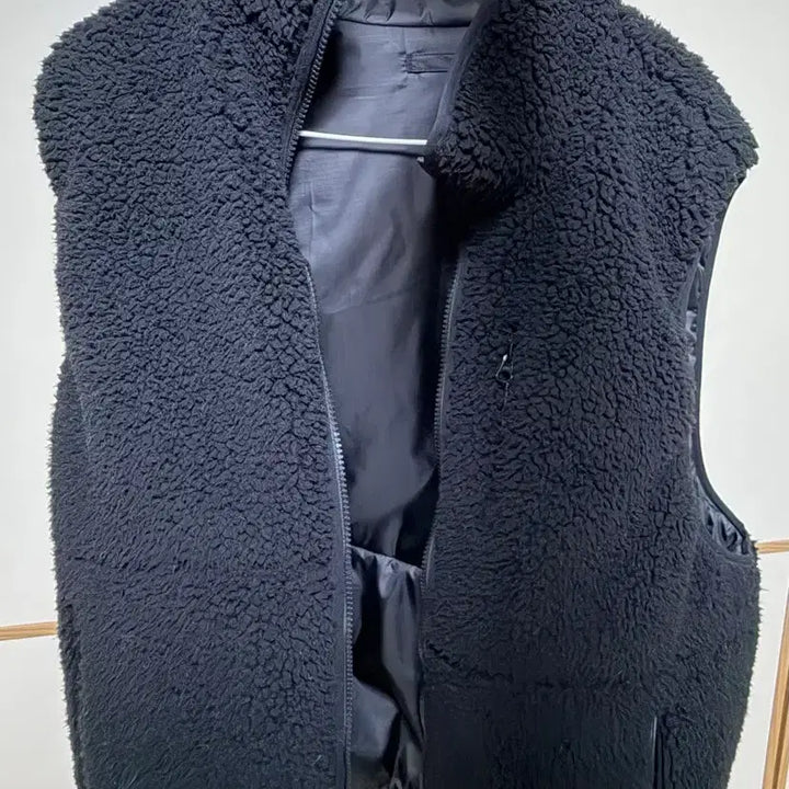 [BUNJANG] Brownyard Reversible Sherpa Vest Black (Size 3) / 브라운야드 리버시블 쉐르파 베스트 블랙 3 사이즈