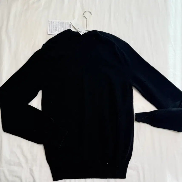 [BUNJANG] Comme des Garcons Invader V-Neck Knit Black / 꼼데가르송 하트 와펜 인베이더 브이넥 니트 블랙 새상품