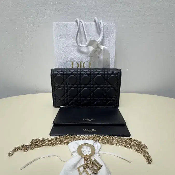 [BUNJANG] Dior Lady Dior Handbag / 백화점 (정품) 디올 레이디백 급처 영수증포함