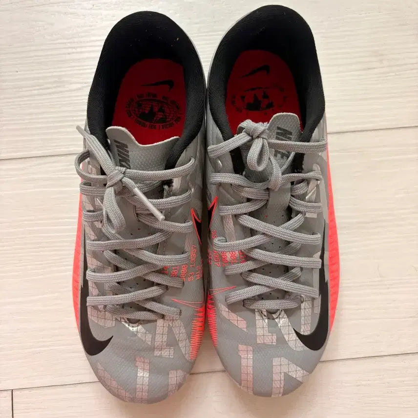 [BUNJANG] Nike Kids Soccer Cleats 200 / 나이키 아동 축구화 200
