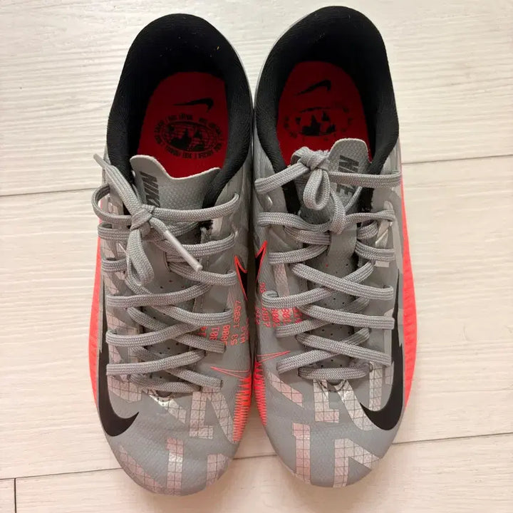 [BUNJANG] Nike Kids Soccer Cleats 200 / 나이키 아동 축구화 200