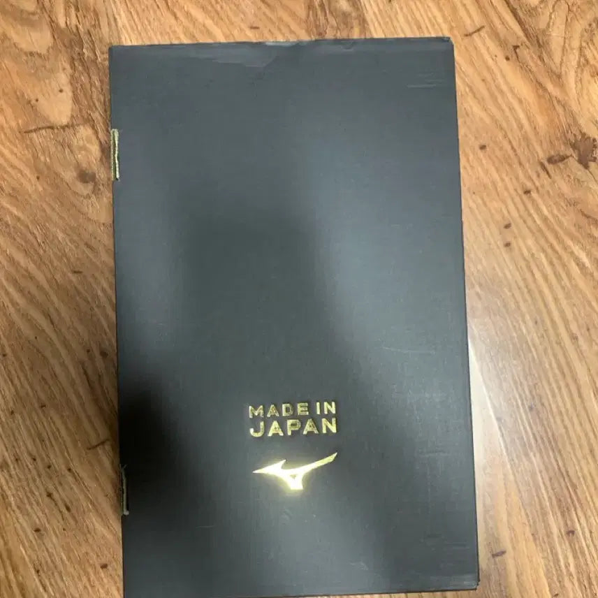 [BUNJANG] Mizuno Morelia Neo IV Japan Soccer Cleats / 미착용새상품) 미즈노 모렐리아 네오4 재팬 화이트 레드 캥거루가죽 275