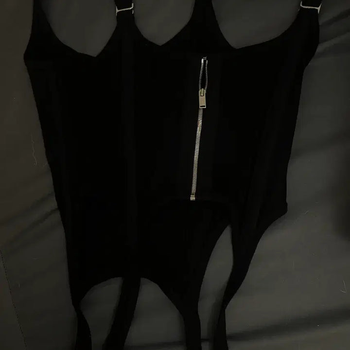 [SOLD OUT] Dion Lee 오프 컴뱃 코르셋 탱크탑 블랙