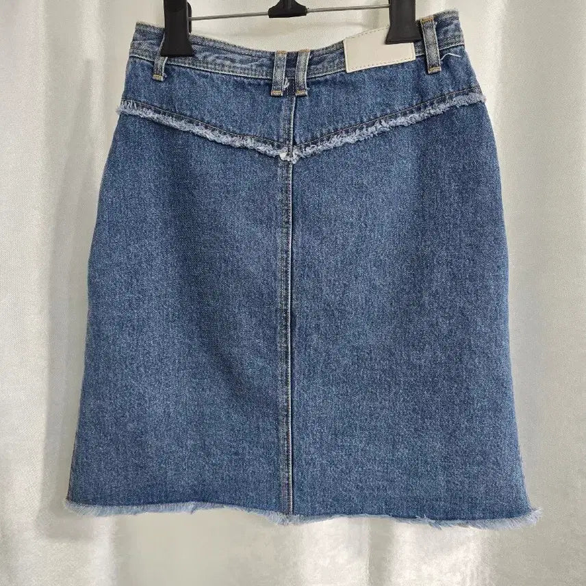 [BUNJANG] SJYP Denim Front Button Skirt / SJYP 청 데님 앞단추 스커트 (1610)