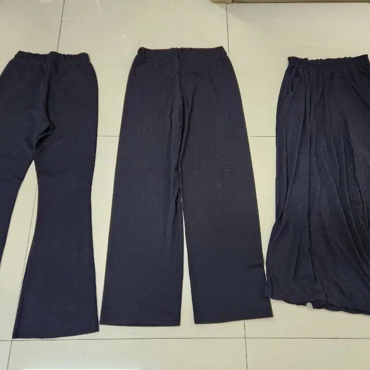 [BUNJANG] Black Pants Bundle Set (55 Size) / 검정 팬츠 3벌 (55사이즈) 일괄은 12,000