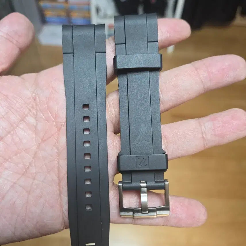 [BUNJANG] ZILLAND 22mm Strap Black / 질랜드 러버 22mm 스트랩 블랙 튜더오메가