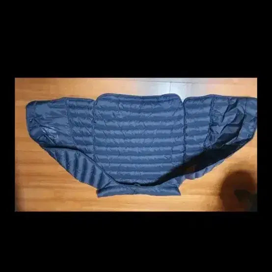 [BUNJANG] Topten Lightweight Dark Navy Padded Vest 110 Size / 탑텐 다크네이비 경량 패딩 조끼 110사이즈입니다. 2만 5천원.