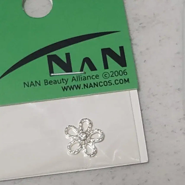 [BUNJANG] Unbranded Nail Art Set Bundle / 네일 용품 세트 일괄 (파츠, 홀로그램필름 등)(새상품)