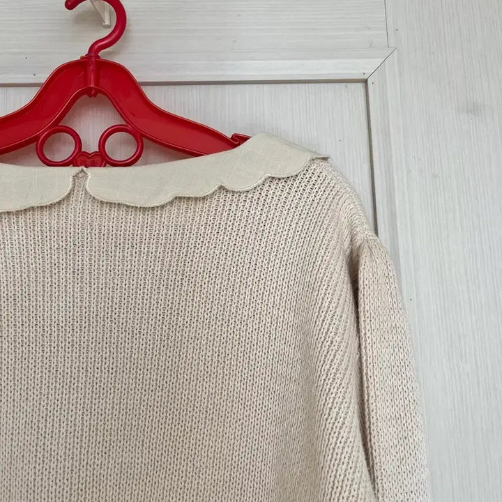 [BUNJANG] Christmas Gift Embroidered Tree Collar Wool Knit / 크리스마스 선물 자수 트리 카라 울 니트