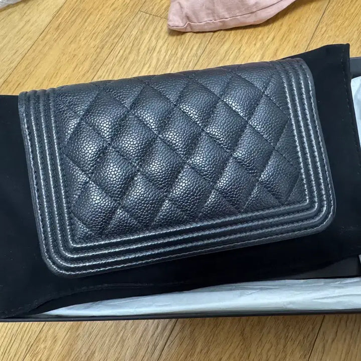[BUNJANG] Chanel Boy WOC Caviar Bag / 샤넬 보이 woc 캐비어 31번대